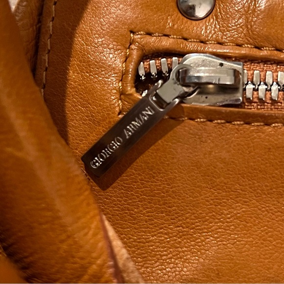 Vintage Giorgio Armani Tan Pleated Lamb Leather Shoulder Bag Satchel - Picture 10 of 15